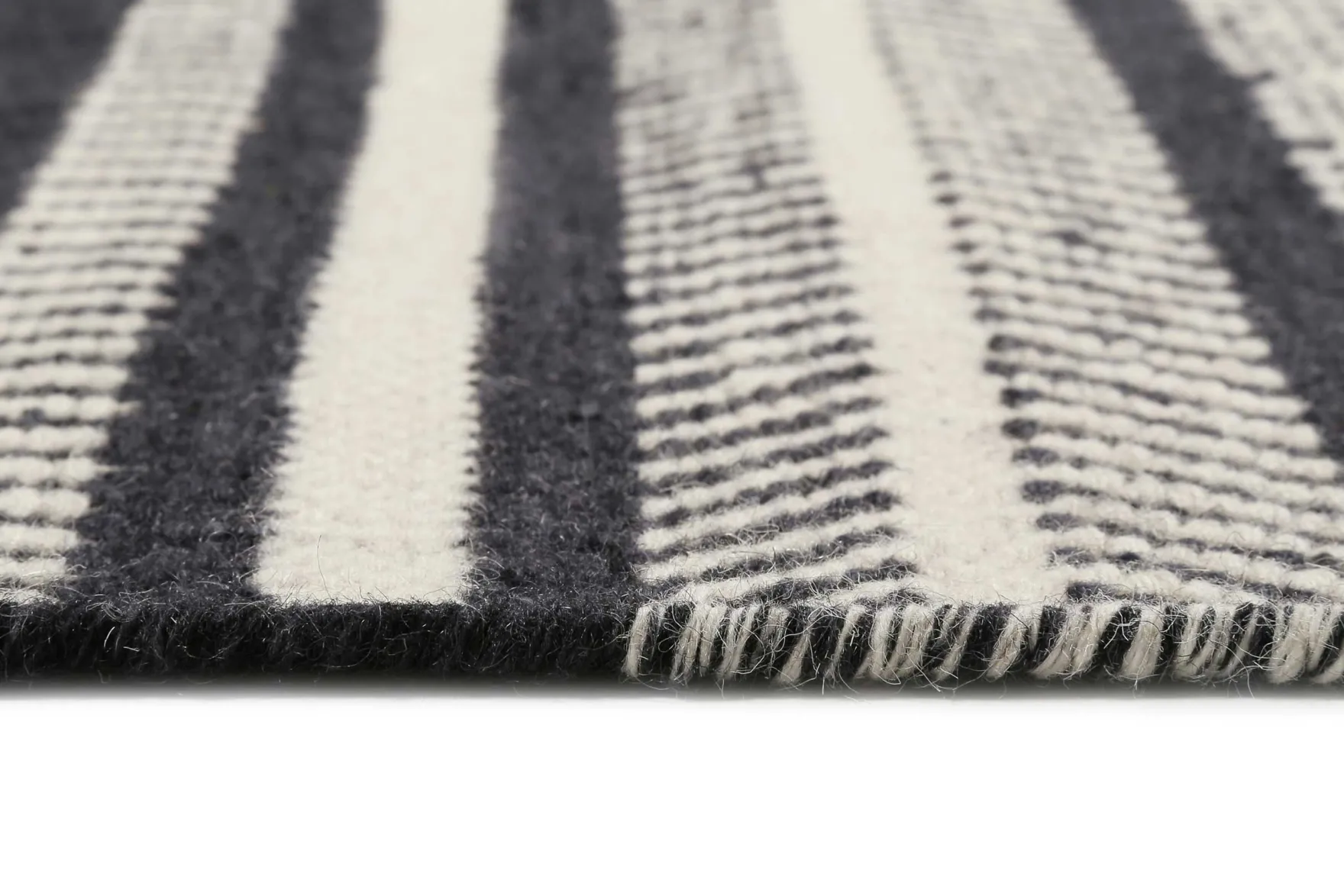 Esprit Kelim Teppich Schwarz Beige aus Wolle "Hudson"