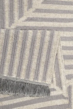 Kelim Teppich Grau Blau aus Naturfasern "Irregular Fields" WECONhome