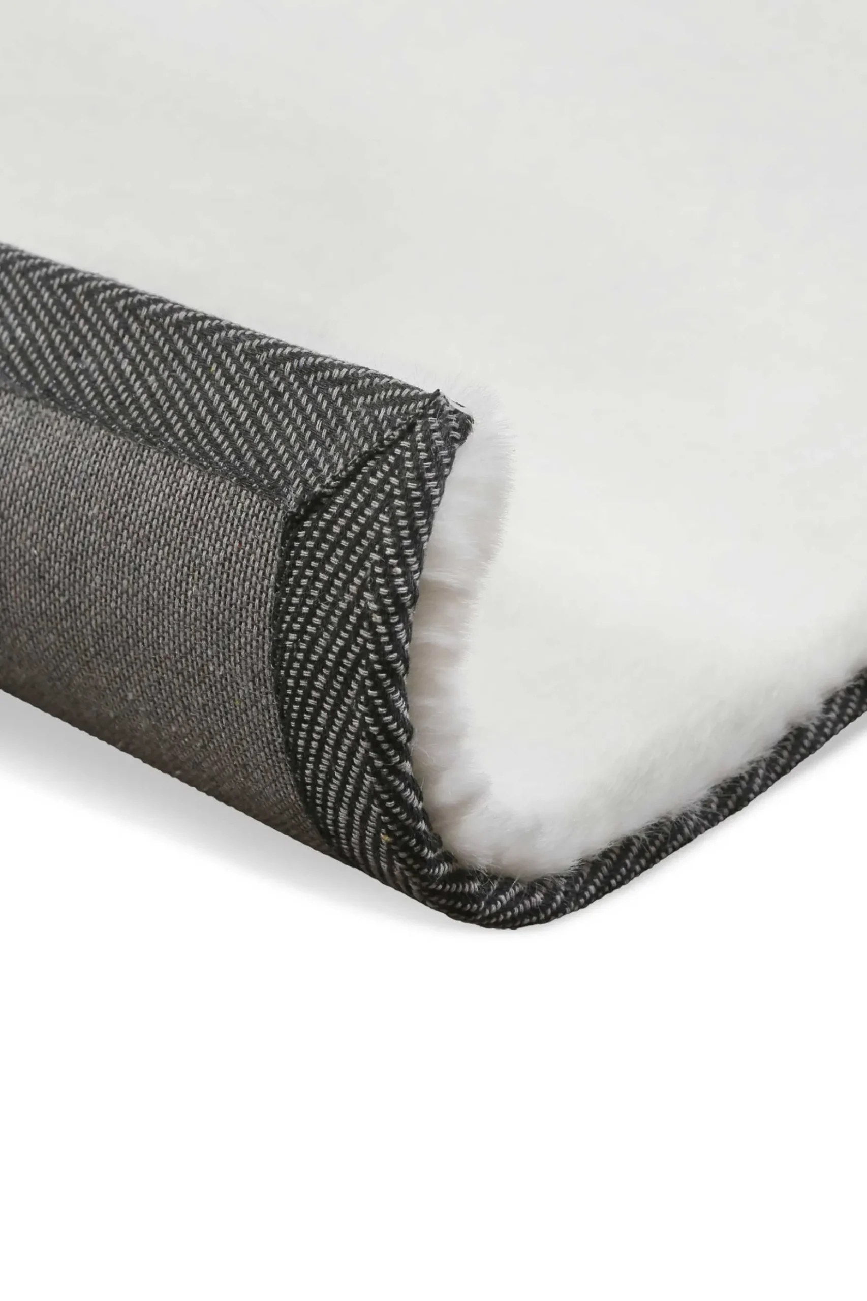 Kunstfell Teppich Weiß flauschig und weich "Anna" WECONhome Basics