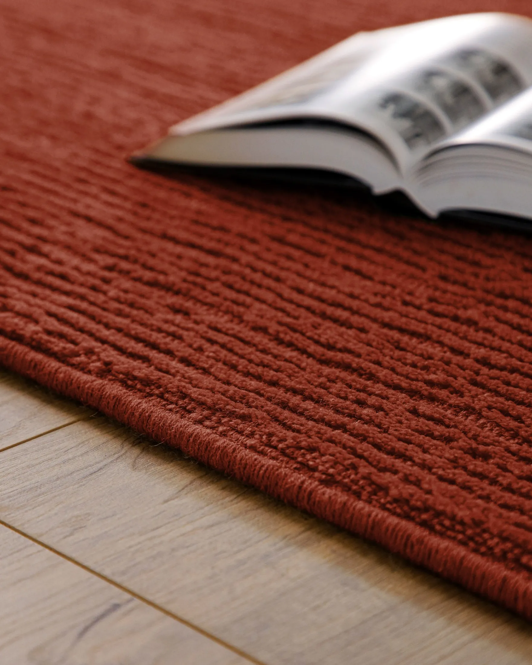 Kurzflor Teppich aus Schurwolle Kamin Rot "Castello ONE" WECONhome