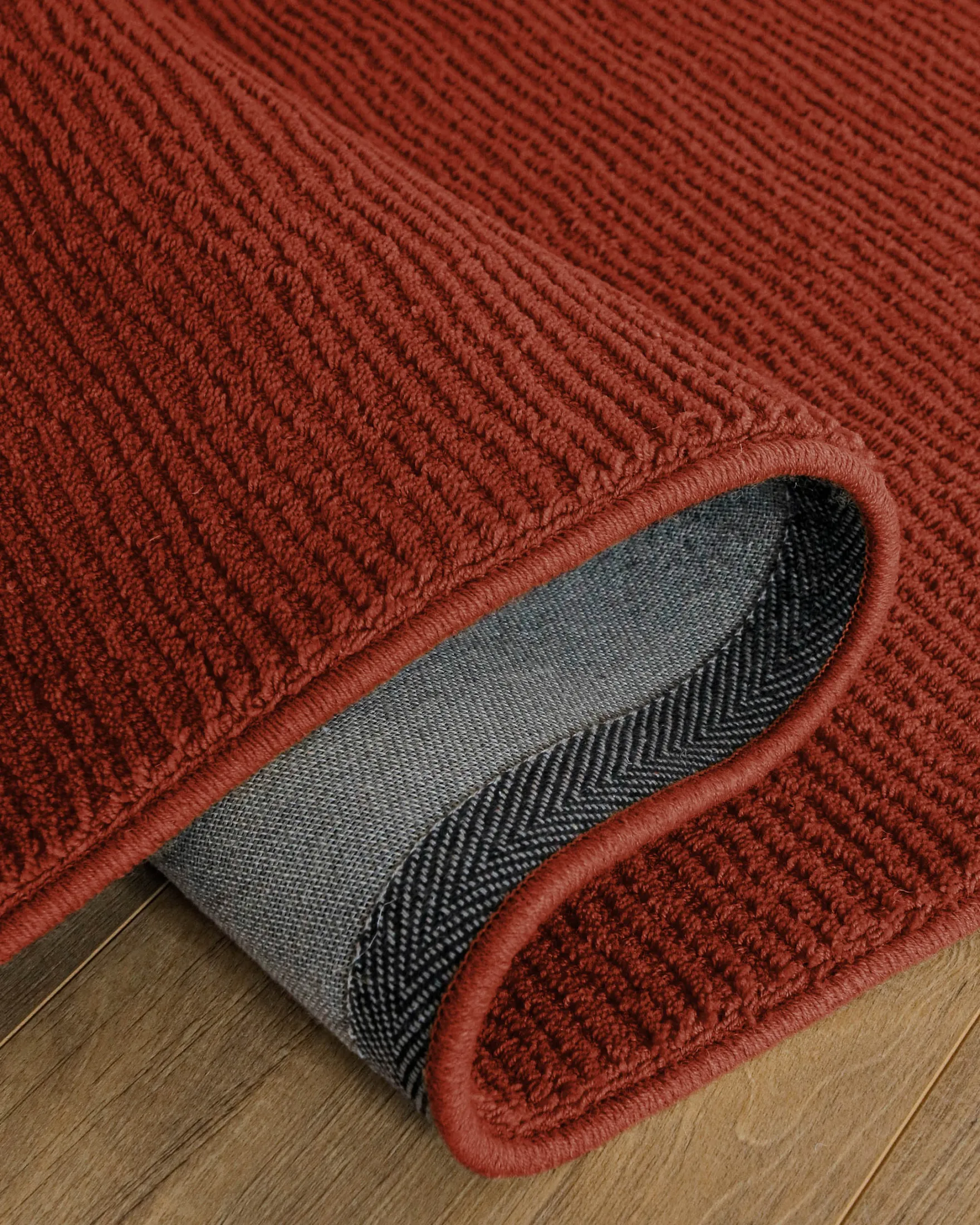 Kurzflor Teppich aus Schurwolle Kamin Rot "Castello ONE" WECONhome