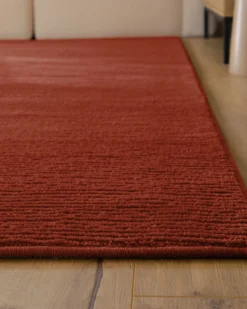 Kurzflor Teppich aus Schurwolle Kamin Rot