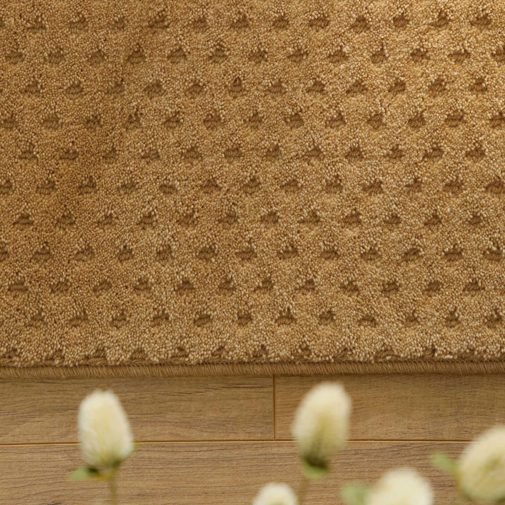 Kurzflor Teppich aus Schurwolle Karamell "Castello THREE" WECONhome