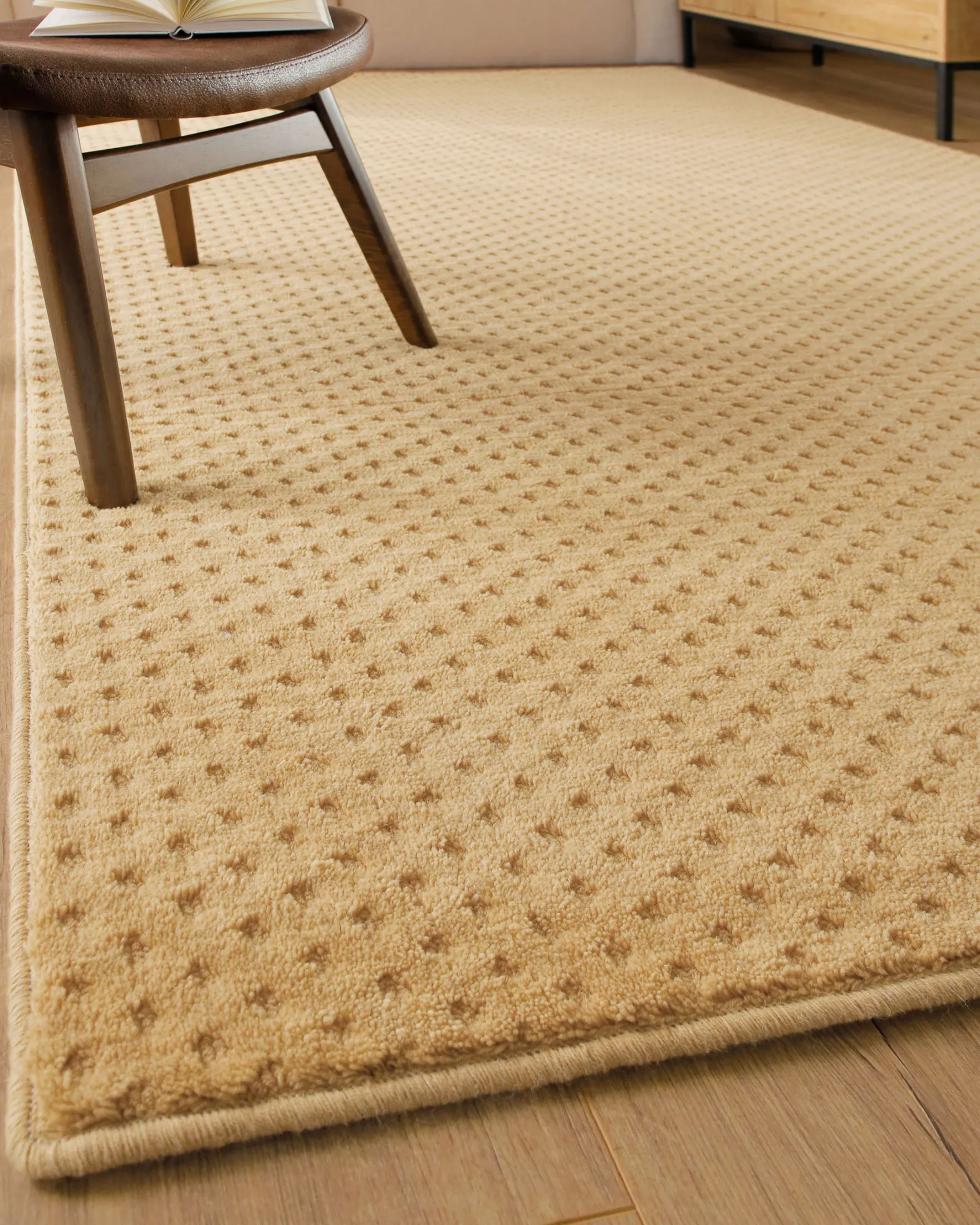 Kurzflor Teppich aus Schurwolle Sand Beige "Castello THREE" WECONhome