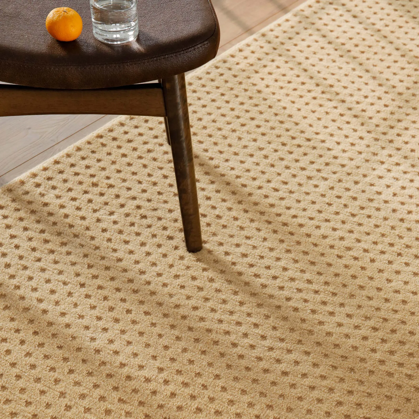 Kurzflor Teppich aus Schurwolle Sand Beige "Castello THREE" WECONhome