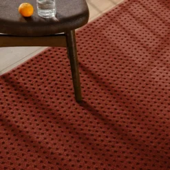 Kurzflor Teppich aus Schurwolle Kamin Rot