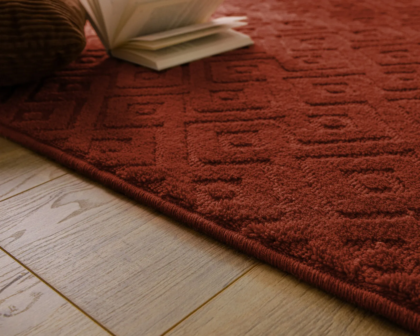 Kurzflor Teppich aus Schurwolle Kamin Rot "Castello TWO" WECONhome