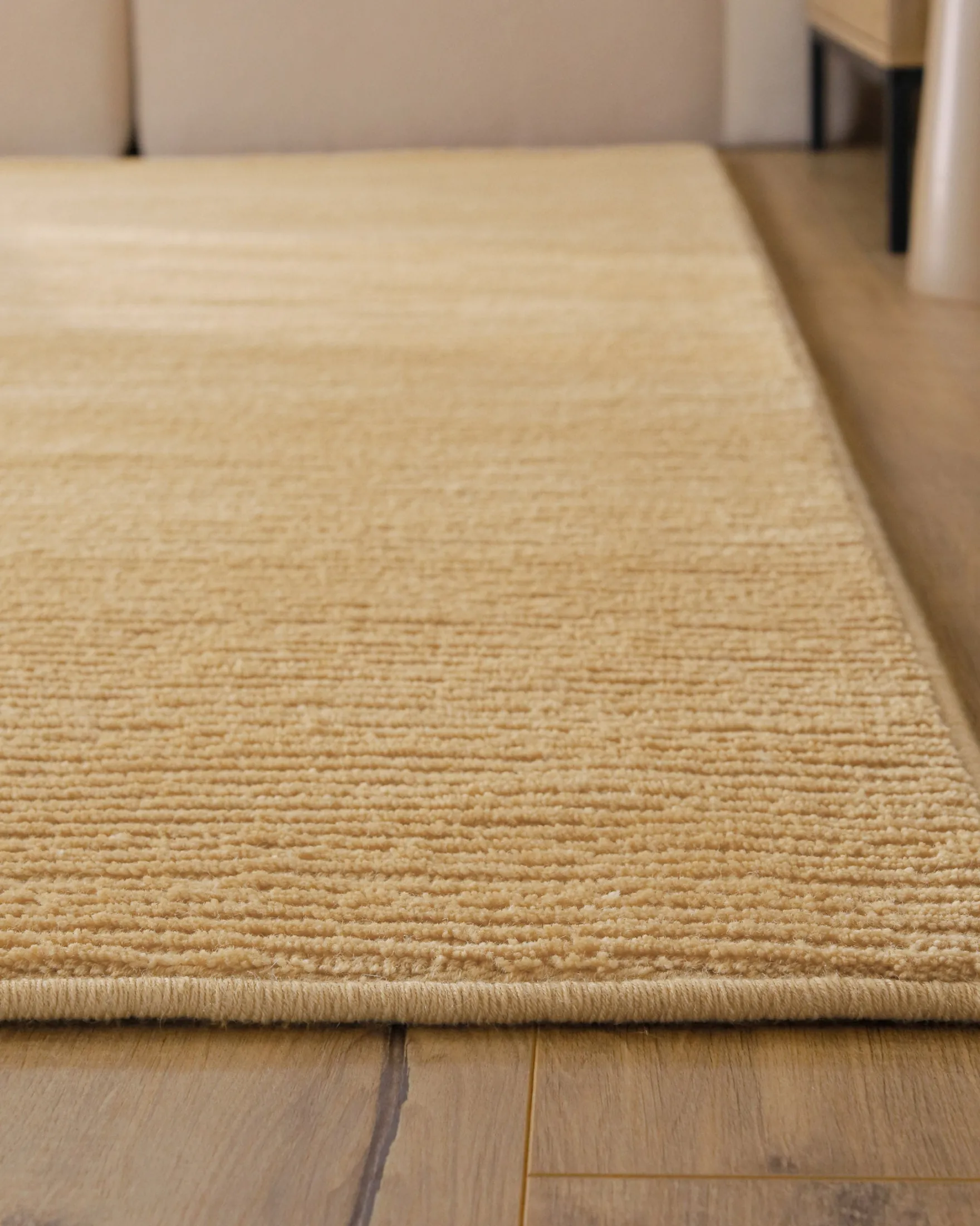Kurzflor Teppich aus Schurwolle Sand Beige "Castello ONE" WECONhome