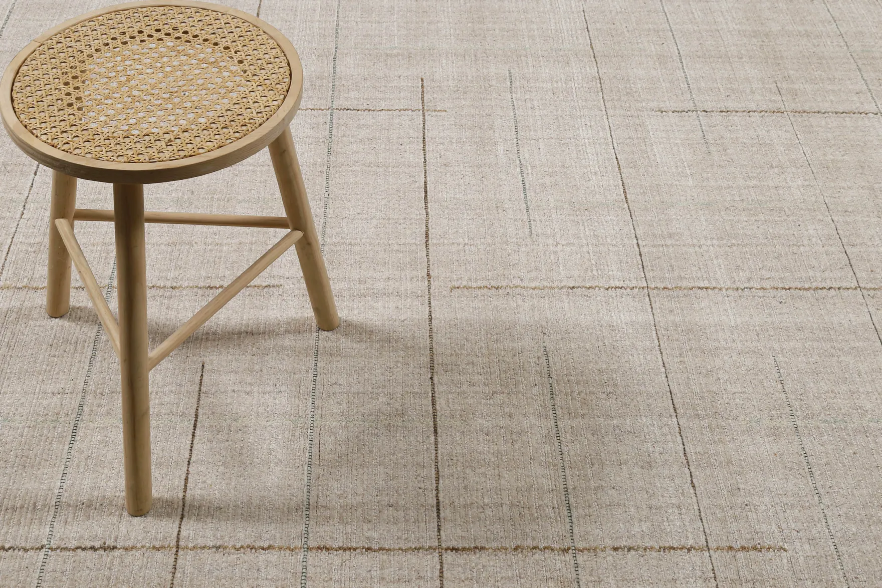 Kurzflor Teppich Greige "Milly" WECONhome