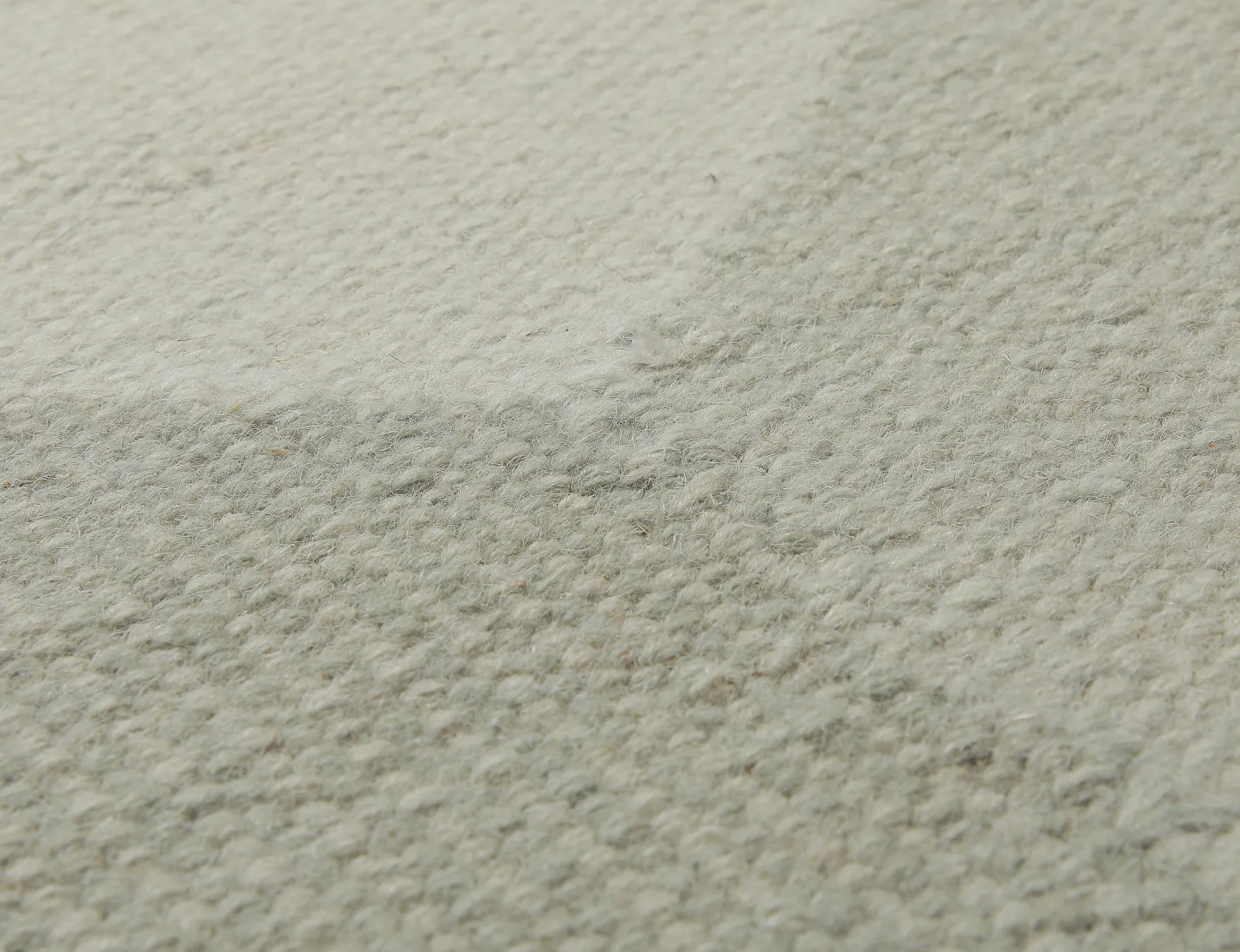 160x230 Teppich Wohnzimmer Salbei trifft Creme – Skandi-Handwebteppich in zarten Pastelltönen