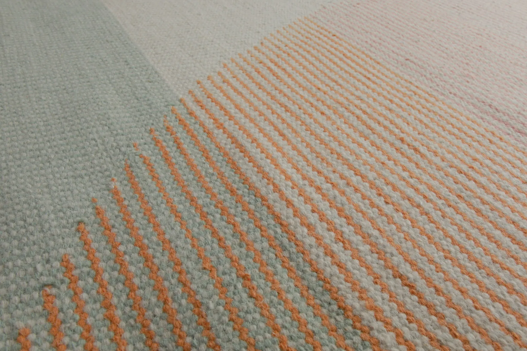 160x230 Teppich Wohnzimmer Sanfte Geometrie – Skandi-Handwebteppich mit Pastellakzent