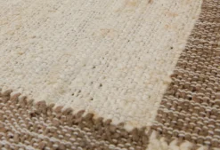 160x230 Teppich Wohnzimmer Stille Mitte mit Akzentkante – Naturteppich in Cremeweiß